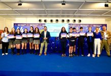 Los Maristas gana el concurso escolar Está en los libros en la 44 Feria del Libro de Badajoz